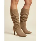 bota feminina cano slouchy salto fino camurça areia 1714